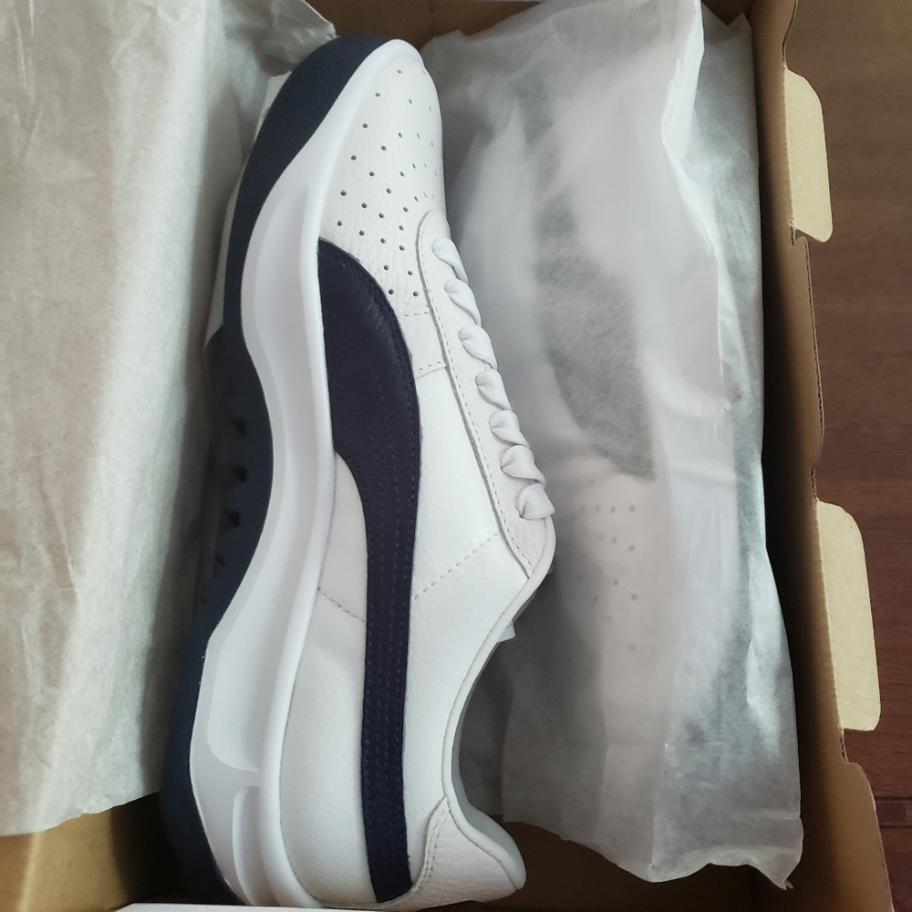 PUMA - Picture 3 of 5